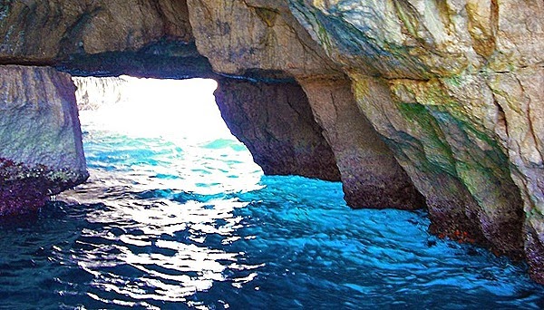 5 απίστευτα μέρη στον κόσμο όπου ο ωκεανός… λάμπει! - Εικόνα 2