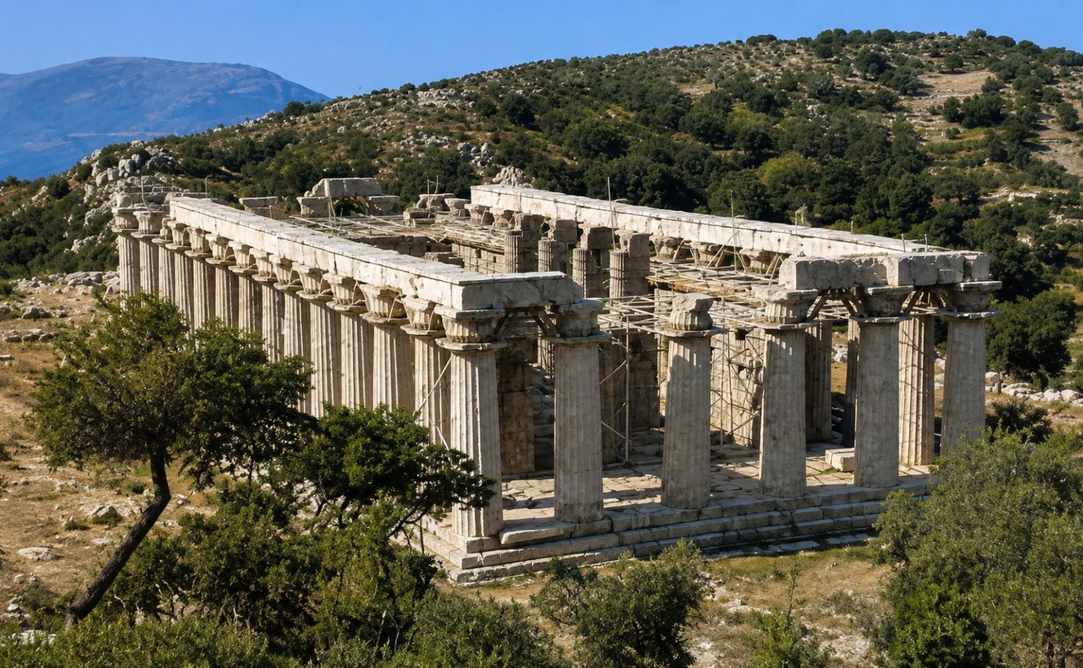Ο Ναός του Επικούριου Απόλλωνα: Το «κρυμμένο» αρχιτεκτονικό αριστούργημα της Πελοποννήσου