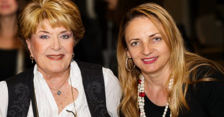 Βάσια Τριφύλλη: «Η Βερόνικα είναι η κόρη που δεν έχω, δεν με νοιάζει τι γράφουν τα χαρτιά»