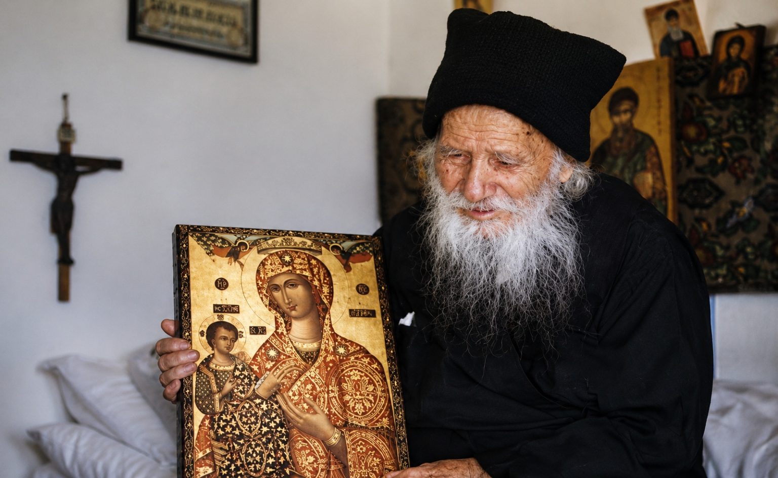 Γέροντας Πορφύριος: Γιατί δεν πρέπει να απελπίζεσαι ακόμα και όταν τα πάντα γίνονται στάχτη