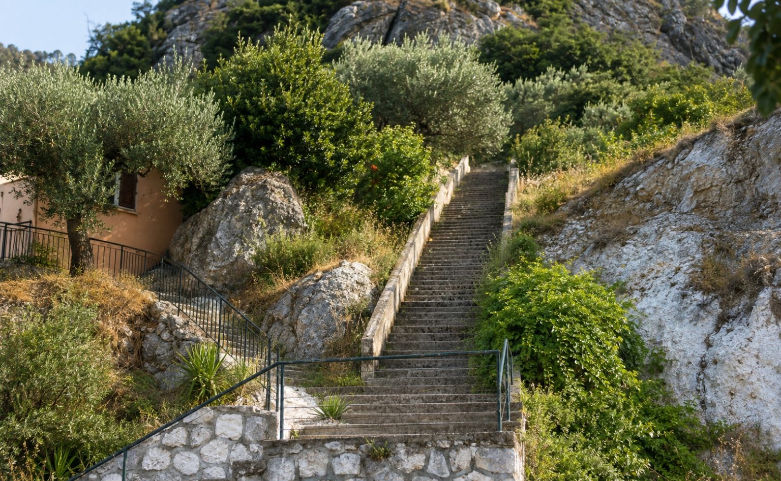 Καταρρίπτοντας τον μύθο: Τι συνέβαινε πραγματικά στον Καιάδα της αρχαίας Σπάρτης