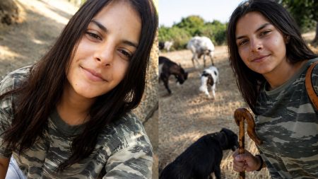 Μαρία Ρέτσα: Η 20χρονη από την Εύβοια που ανατρέπει τα στερεότυπα και εργάζεται ως κτηνοτρόφος