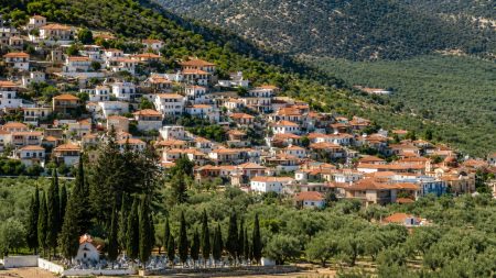 Η δασκάλα που άφησε την πόλη για το Κορακοβούνι Αρκαδίας και βρήκε την ηρεμία που έψαχνε
