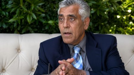 Πώς ο Πέτρος Ξεκούκης σώθηκε την τελευταία στιγμή από το ναυάγιο του Εξπρές Σάμινα και το σοβαρό τροχαίο που βίωσε