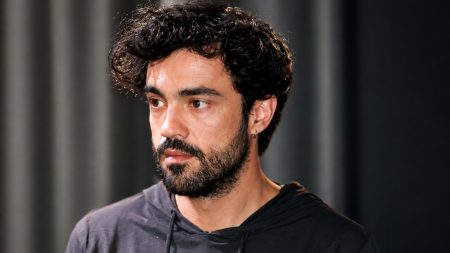 Δημήτρης Κουρούμπαλης: «Δεν είναι η κόρη μου η γυναίκα της ζωής μου, η μητέρα της είναι»