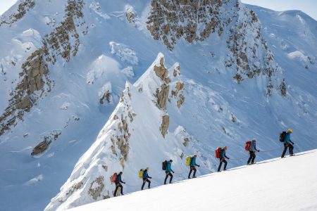 Ποια είναι τα δύο μυστηριώδη «βουνά» στα βάθη του πλανήτη μας που ανακάλυψαν ερευνητές από την Ολλανδία