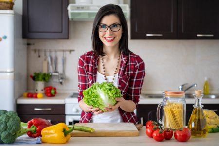 Ποιες τροφές βοηθούν στην υγεία του εντέρου και την καλύτερη πέψη