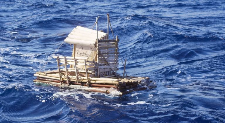 49 ημέρες στη θάλασσα μέσα σε μια καλύβα ψαρέματος