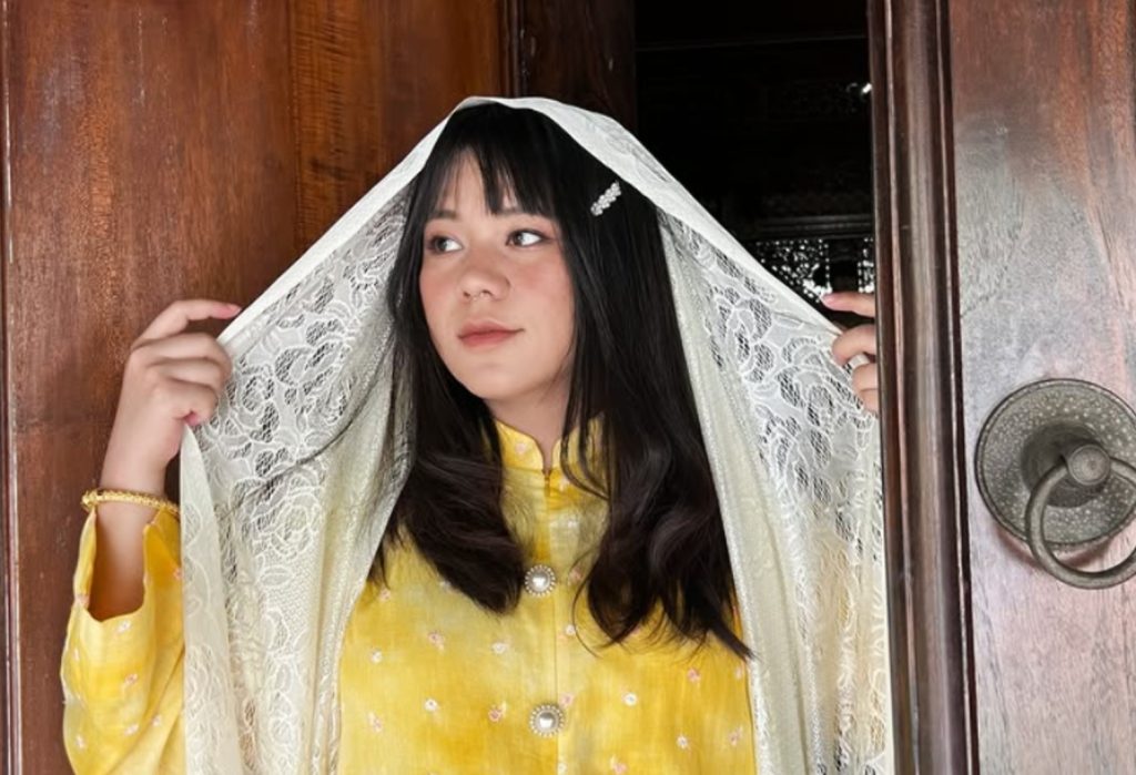 28χρονη μιλά για τις αλλαγές στο πρόσωπό της κατά την εγκυμοσύνη και πώς τις αντιμετώπισε