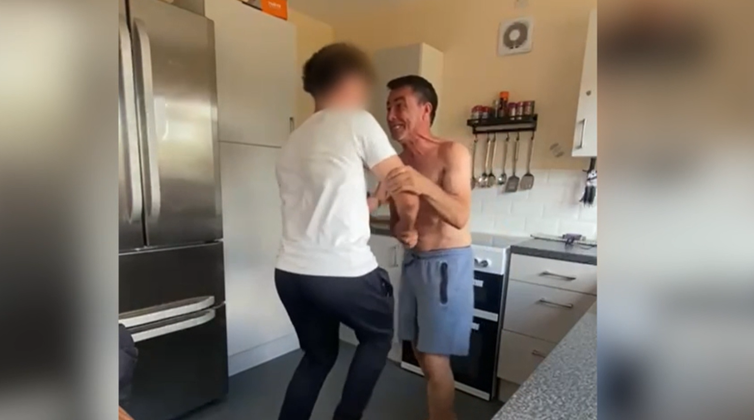 Από τη μάχη με τον καρκίνο στη νίκη της ζωής: Κέρδισε στη λοταρία και θέλει να ταξιδέψει στην Ελλάδα