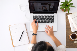 Επίδομα αδείας: Πότε μπαίνει και πώς να το υπολογίσετε