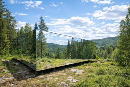 Τα καθρεφτόσπιτα της εσθονικής εταιρείας ööd που εντάσσονται αρμονικά στο φυσικό περιβάλλον